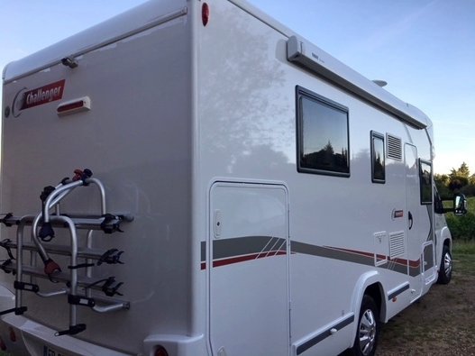 Aluguer de Autocaravana Perfilada Challlenger 388Eb