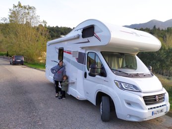 Alkoven Wohnmobil Rimor Fiat Weinsberg zu vermieten in Sant Feliu De Llobregat