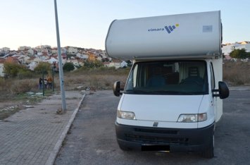 Wohnmobil Alkoven Westfalia 540 D zu vermieten in Odivelas