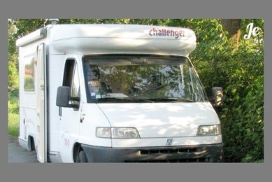 Camping-car Profilé Challenger Challenger 100 en location à Saint-Paul-En-Jarez