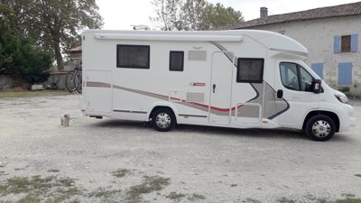 Autocaravana Perfilada Trigano Ducato 2,3 l JTD 130 ch. En alquiler en Saint-Léon-Sur-L'Isle