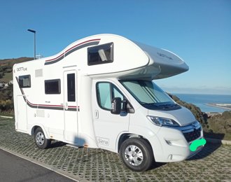 Alkoven Wohnmobil Giottiline  SIENA 422 PRIVILEGE zu vermieten in Zierbena