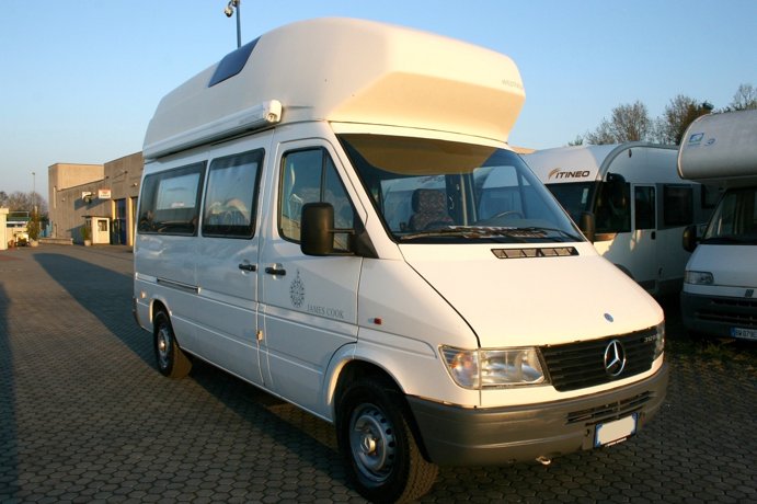 Hire Campervan Milano Westfalia James Cook 1996 Yescapa