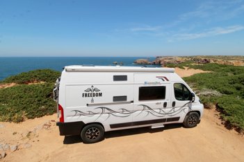 Kastenwagen Challenger  zu vermieten in Quarteira