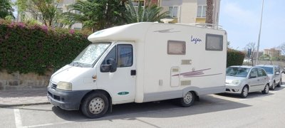 Halfintegraal camper Mclouis Fiat/2,3 l 130 ch. Te huur in Cagliari