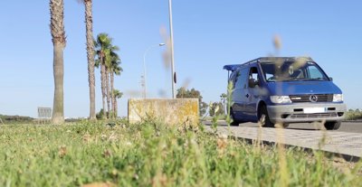 Campervan Mercedes Vito Vito 2,2 l 114 ch Te huur in Aljaraque