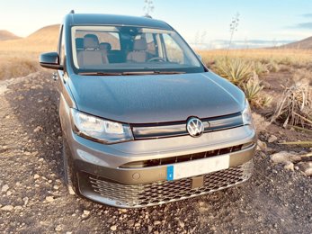 Van Volkswagen Caddy 2,0 l 102 ch en location à Puerto Del Rosario