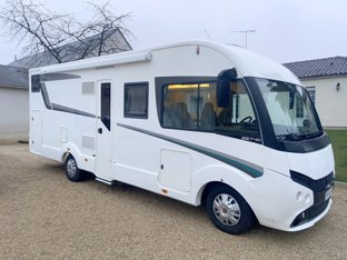 Motorhome ‘A’ class Camping-car Intégral  For hire in Ingrandes