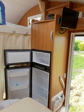 Viaggio del Camper Mansardato