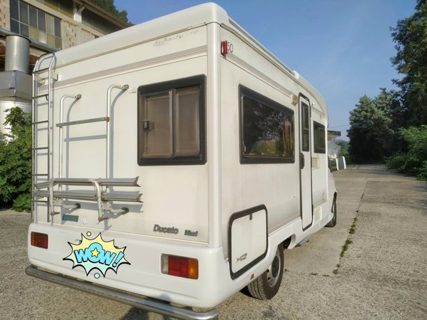 Viaggio del Camper Semintegrale