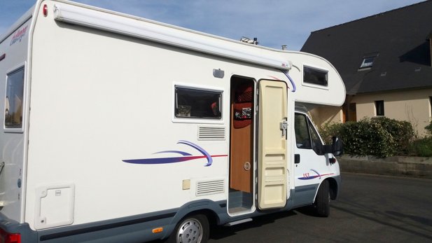 Aluguer de Autocaravana capucino Fiat Challenger