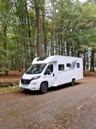 Camping-car Profilé MOOVEO M736C / Z1 en location à Sant Feliu De Llobregat