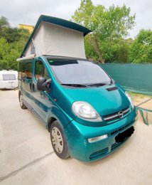Van OPEL Vivaro 1,9 CDTI 100cv condiviso a Lloret De Mar