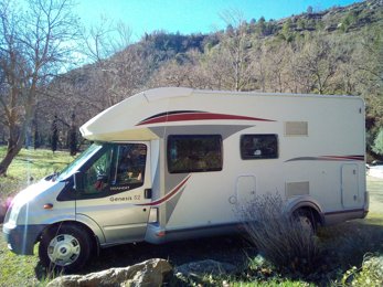 Autocaravana Perfilada Challenger genesis 52 En alquiler en Magrie