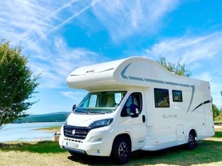 Autocaravana Capucino Mclouis Glamys 323 em aluguer em Madrid