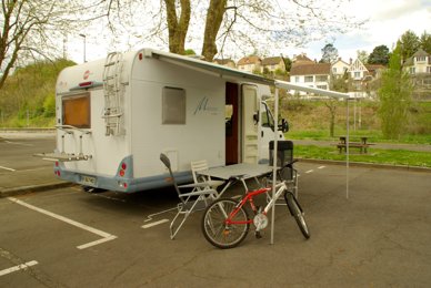 Autocaravana Perfilada Bürstner Ducato 2,3 l 115 ch En alquiler en Saint-Lô