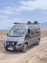 Fourgon aménagé Mclouis 3 Maxi S-Line en location à Nazaret