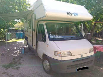 alkoof camper Roller Team roller Te huur in Bernin