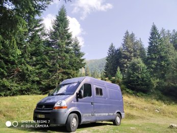 Fourgon aménagé Moi Master 2,5 l dCi 120 ch. en location à Marseille