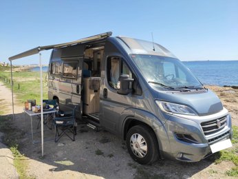 Converted van Font Vendôme font vendôme For hire in Palma