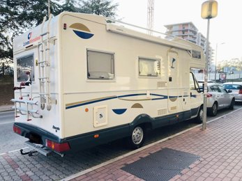 Camping-car Capucine Fiat Ducato 2.8JTD Mizar 330 en location à Carcavelos