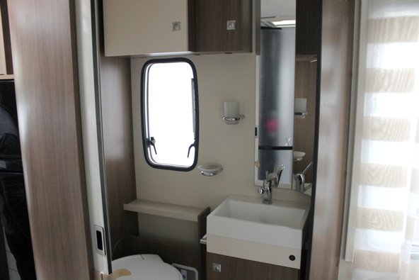 Aluguer de Autocaravana Perfilada Chausson 718Eb Flash