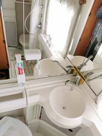 Viaggio del Camper Mansardato