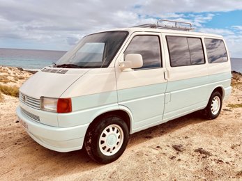 Furgoneta camper Volkswagen Volkswagen T4 En alquiler en Corralejo