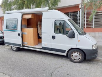 Fourgon aménagé Knaus Boxstar Family en location à Nice