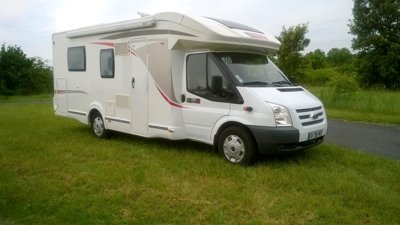 Autocaravana Perfilada Challenger birthday 58 En alquiler en Sérignan-Du-Comtat