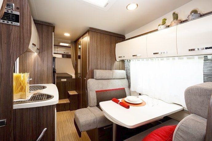 Vermietung von Alkoven Wohnmobil