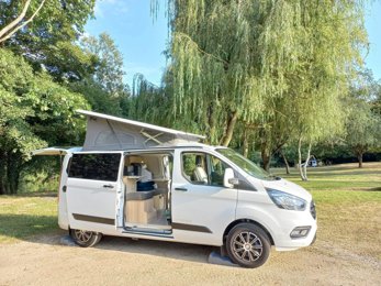 Campingbus Campérêve capland zu vermieten in Saix