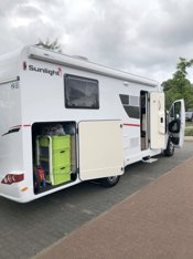 Motorhome Low profile Sunlight T68 For hire in Stockstadt Am Main