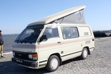 Van Hiace/Catiana Hiace en location à Sacavém