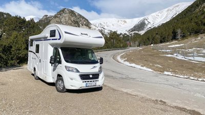 Alkoven Wohnmobil Mclouis 22 zu vermieten in La Garriga