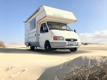 alkoof camper Ford Riviera 320 Te huur in La Oliva