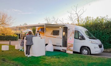 Autocaravana Perfilada Etrusco Ducato 2,2 l JTD 130 ch. em aluguer em Basilicata