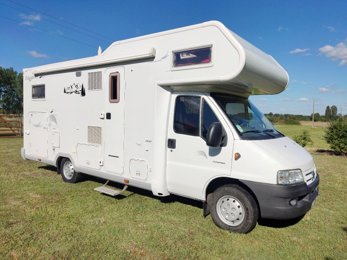 Camping-car Capucine Bavaria A68ED en location à Mazé-Milon