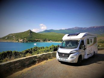 Halfintegraal camper Bürstner TD 732 Te huur in Ban-De-Laveline