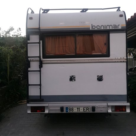 Viaggio del Camper Mansardato