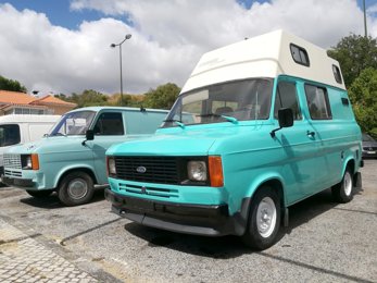 Fourgon aménagé Ford Transit en location à Sacavém
