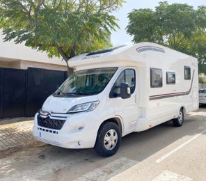 Teilintegriertes Wohnmobil Giottiline Siena 390 zu vermieten in Valencia