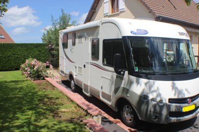 Camping-car Intégral Rapido 891 F en location à Saint-Vigor-Le-Grand
