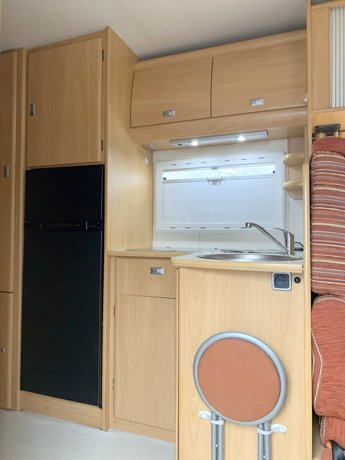 Viaggio del Camper Mansardato