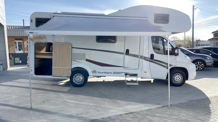 Rental Coachbuilt motorhome