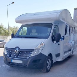 Camper Mansardato Renault Katamarano 109 Plus condiviso a Prior Velho