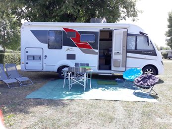 Camping-car Intégral Bürstner VISEO 720 I en location à Commenailles