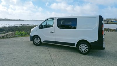 Furgoneta camper Renault TRAFFIC 2,0l 90 CH En alquiler en Vannes