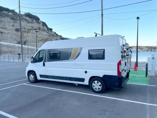 Alquiler de Autocaravanas y Furgonetas Camper Menorca Yescapa