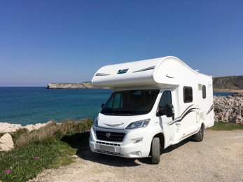 Camping-car Capucine Mclouis Glamys 22 en location à Polanco